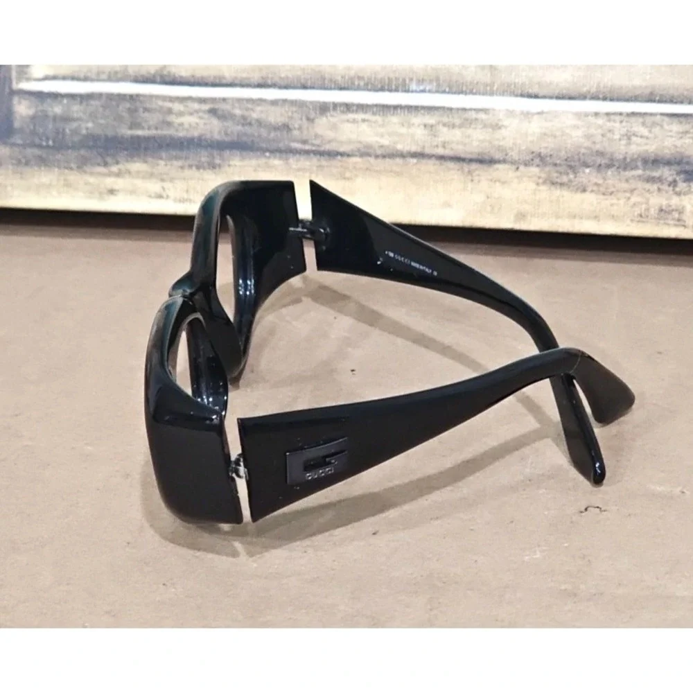 Gucci GG 2432/S 1UF Oval Wrap Black Sunglasses Frame Only 50-19-125